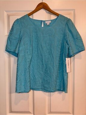 Liz Claiborne Turquoise Eyelet Short Sleeve Blouse. NWT